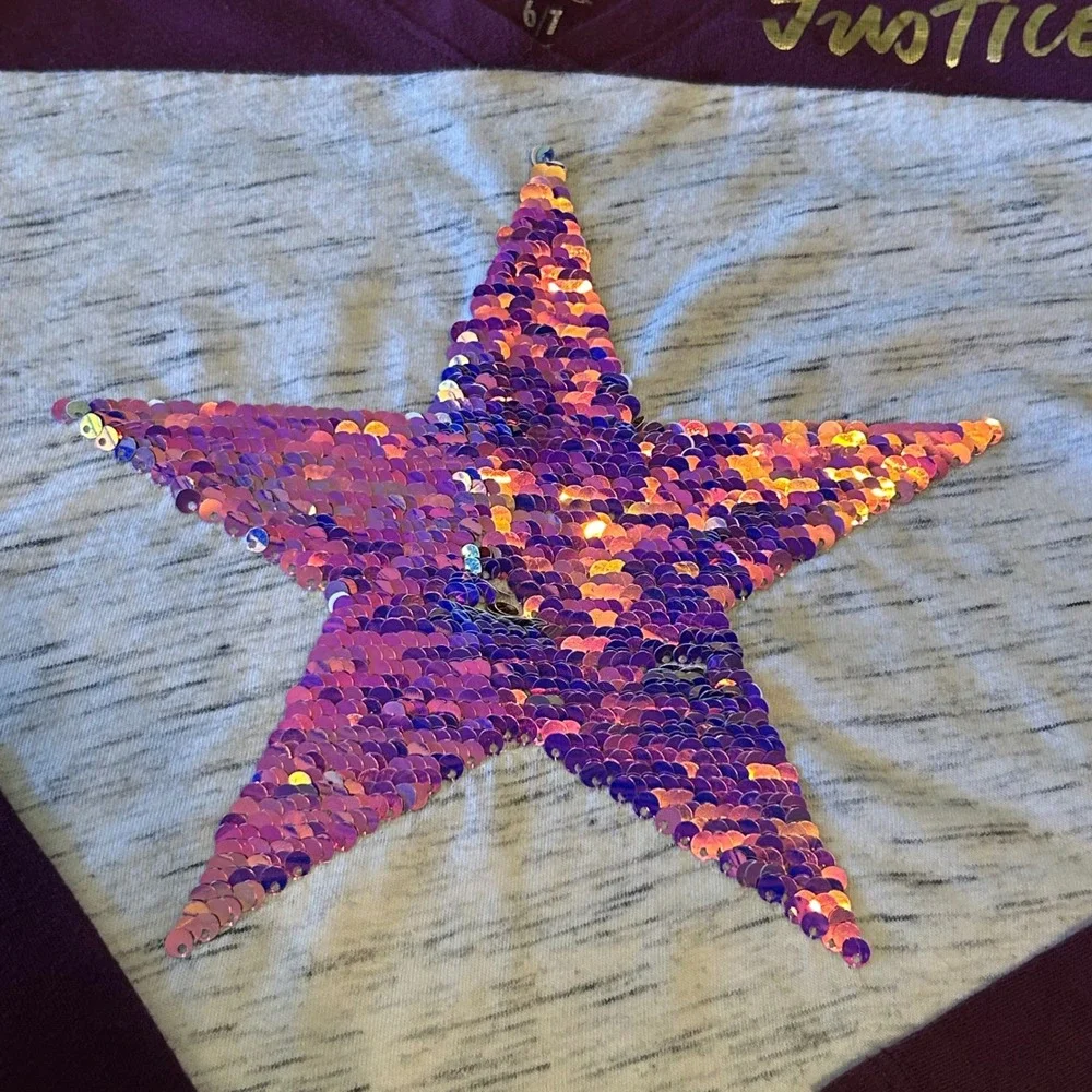 Justice Active Girls‎ Long Sleeve Sequin Star Top, Burgundy Heather, Size 6/7